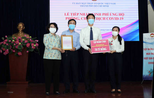 Phu My Hung Asia Holdings Group donate VND 70 billions to Ho Chi Minh city’s covid-19 prevention fund