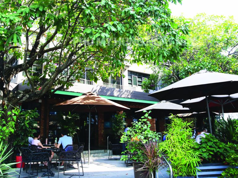 Min Coffee – Elegant outdoor space