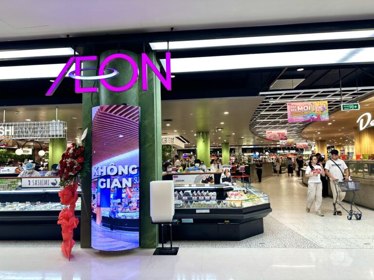 Aeon supermarket opened in Phu My Hung