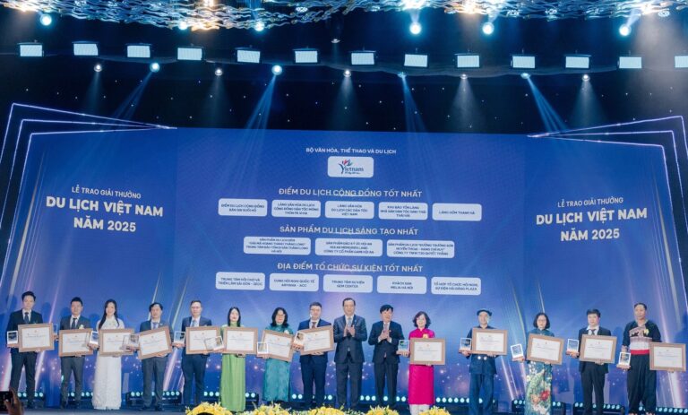SECC Nhận Giải Thưởng Du Lịch Việt Nam 2025