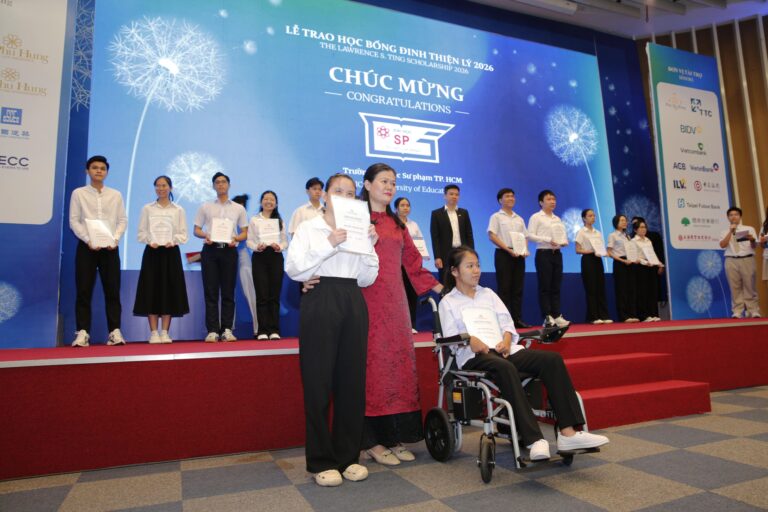 Học bổng Đinh Thiện Lý 2026: trao 11,4 tỷ đồng